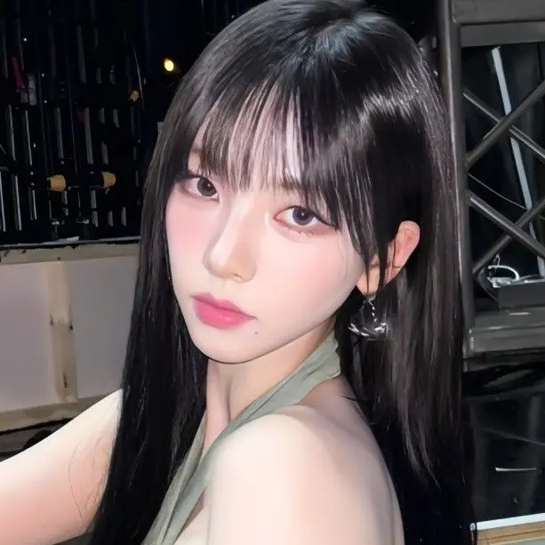 aurora_2의 내 여사친이 카리나?!