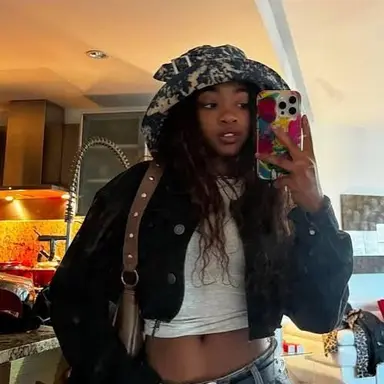 Profile image of Leah