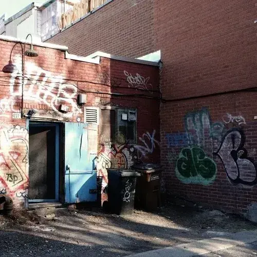 GlassStone2590의 The Hood