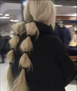 Profile image of Momo