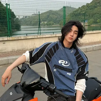 Profile image of Derek