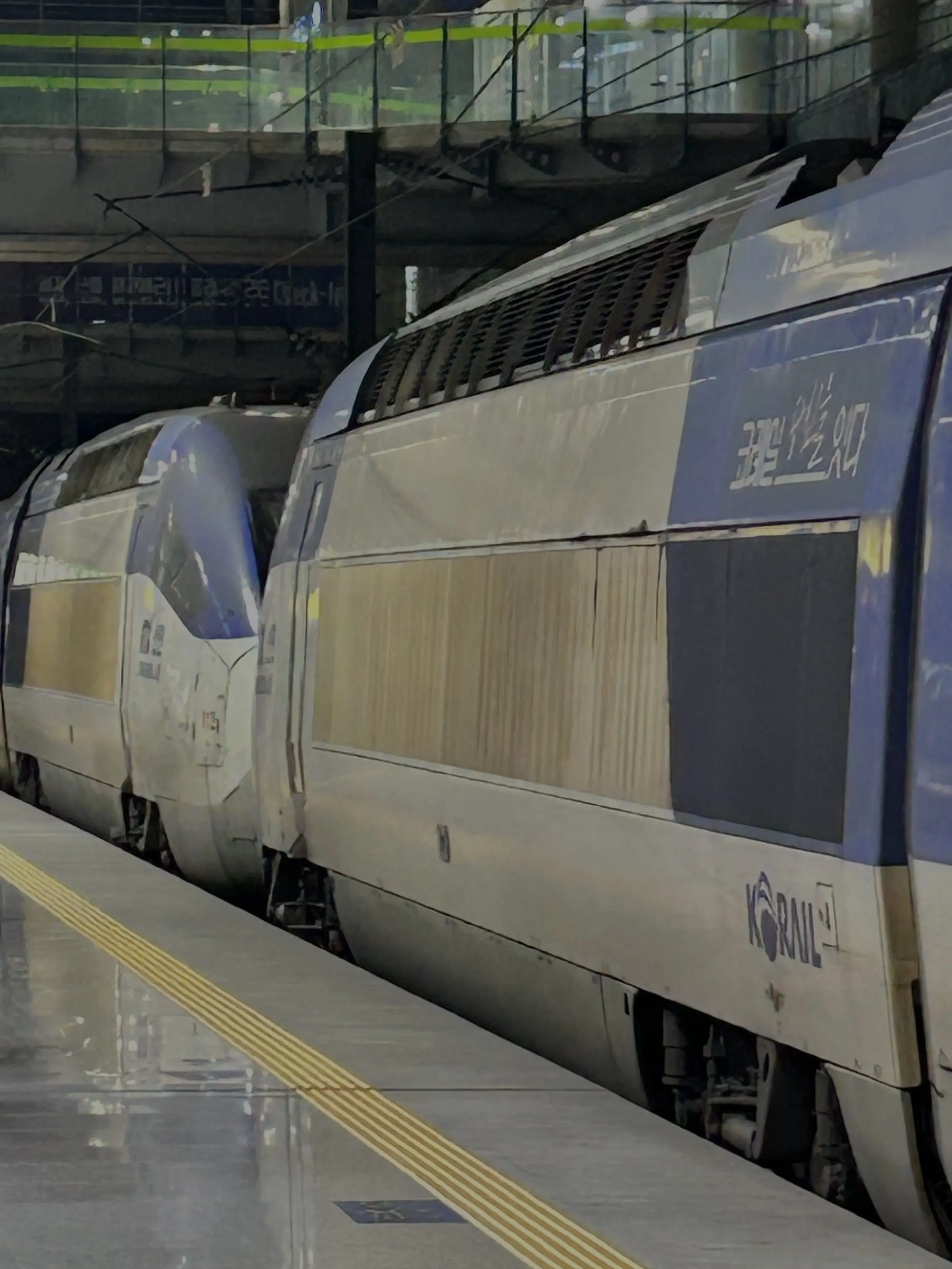 CLVR의 승무원 생존기