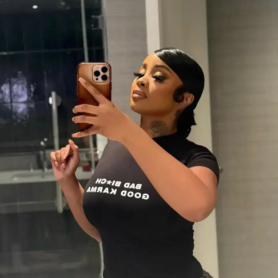 PointyFleet1252의 Stunna Girl