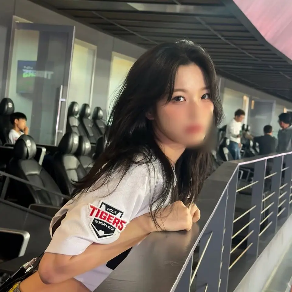 SunnyCoati9585의 백지헌