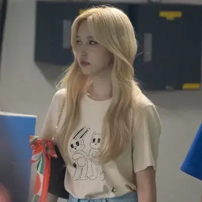 BoneDaisy0536의 Akari