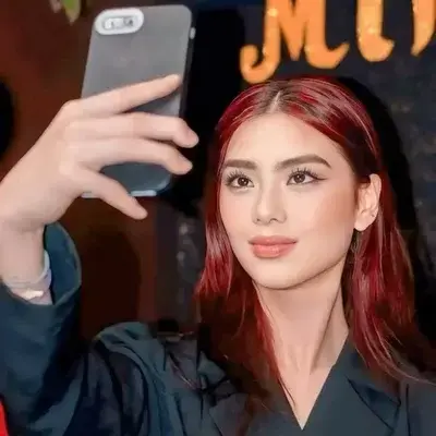 BiasedCoat0768의 MIKHA LIM