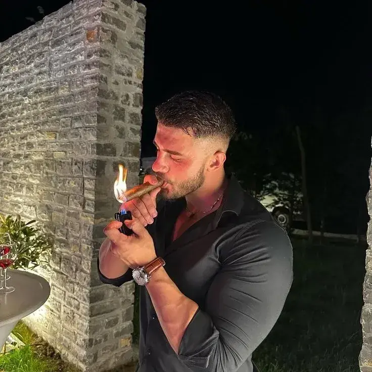 SmartComic6948의 Second Wife