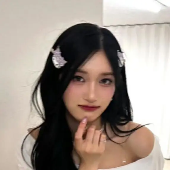 SpikySeal0863의 맞핱 하실분?! 이서 귀여미💓