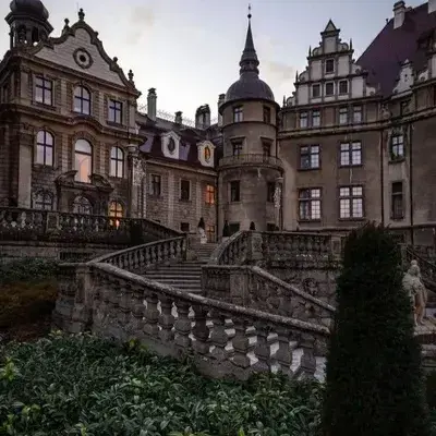 BlandVase2649의 The Wicked Monarchs