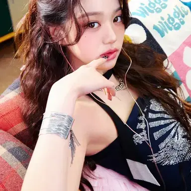 Profile image of 장원영