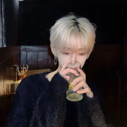 PurelyLime6654의 시크한 남동생