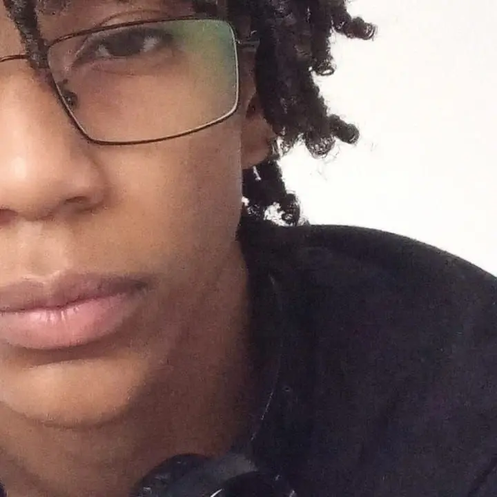 InotsharingmyID의 Your little nerd