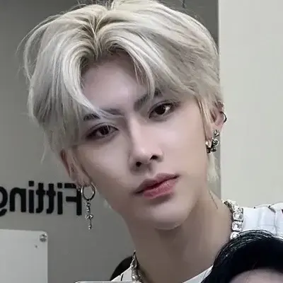 RareFocus1756의 Shen Ricky ZB1