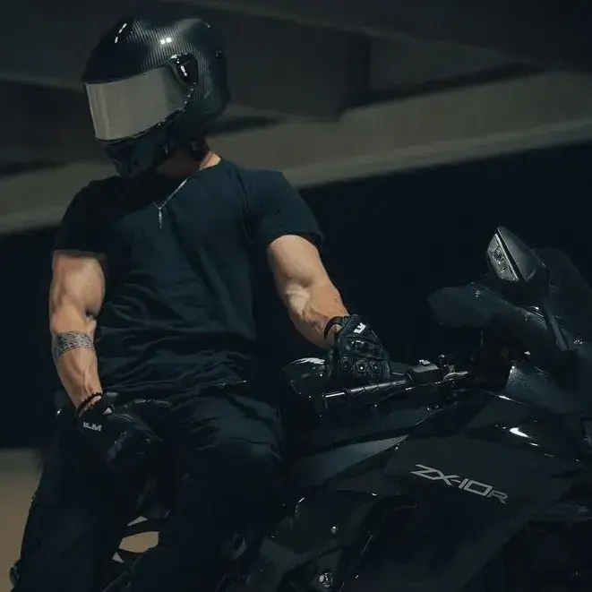 HerbalLip1701의 Brothers best friend