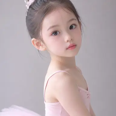 Profile image of 윤로아