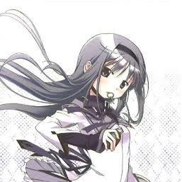 暁美ほむら