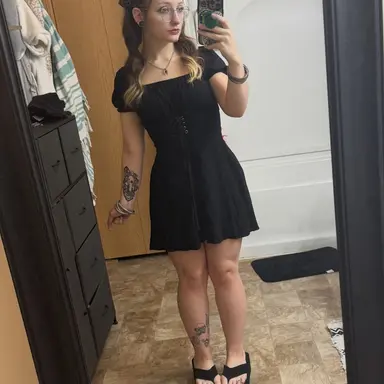 Profile image of Ella