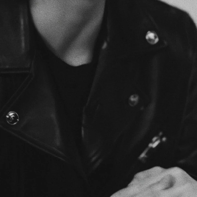 현 진