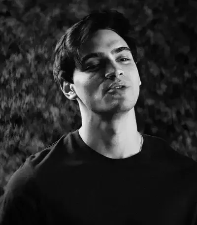 VioletArena5392의 NICK LEISTER