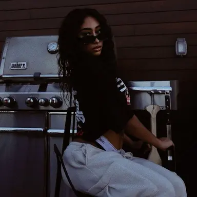 Profile image of Ella Lucas