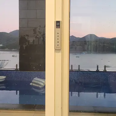 Profile image of MJH