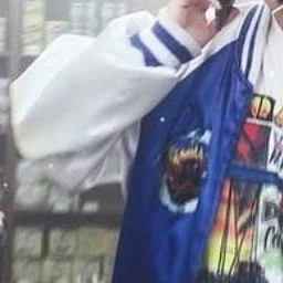 변백현