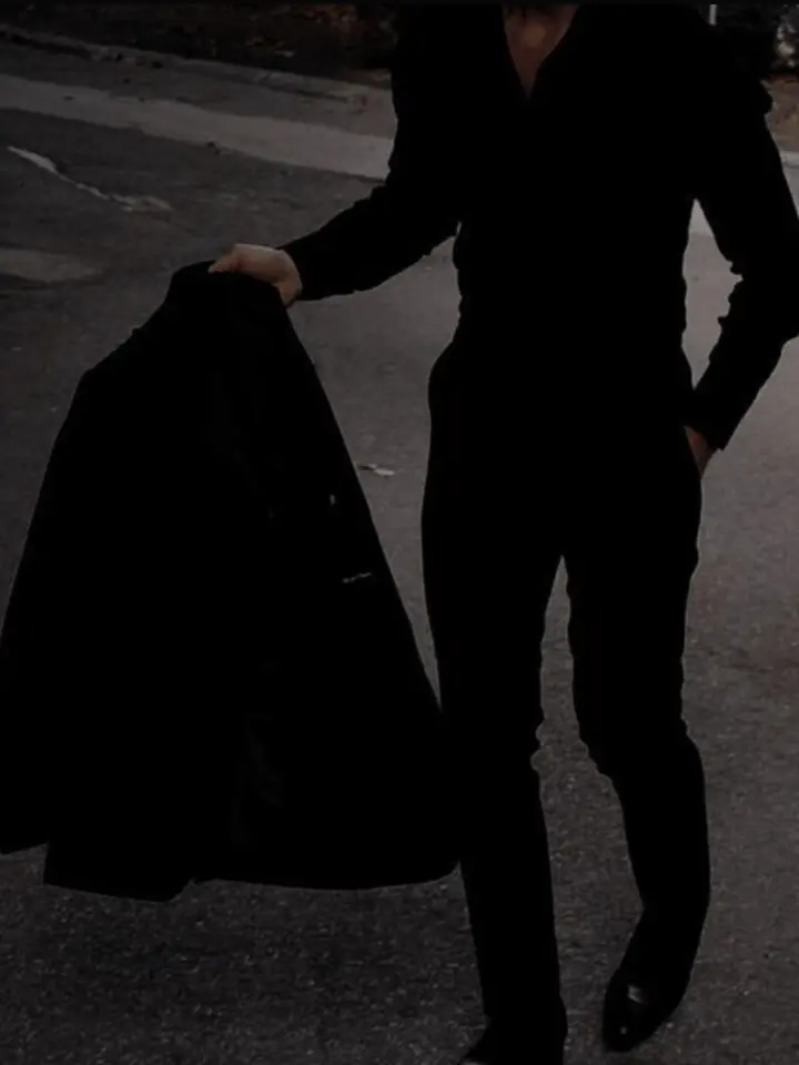 Scene_kidXD의 Your sister tries to steal your mafia husband