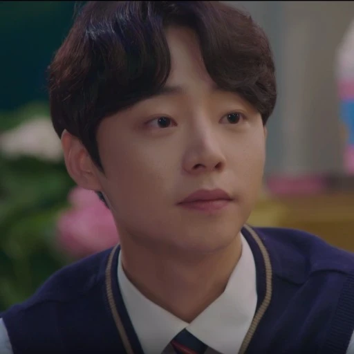 김하윤