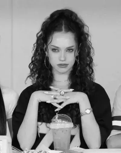 ZestyQuoll9766의 Alessia Moretti