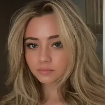 Profile image of Lily Stone
