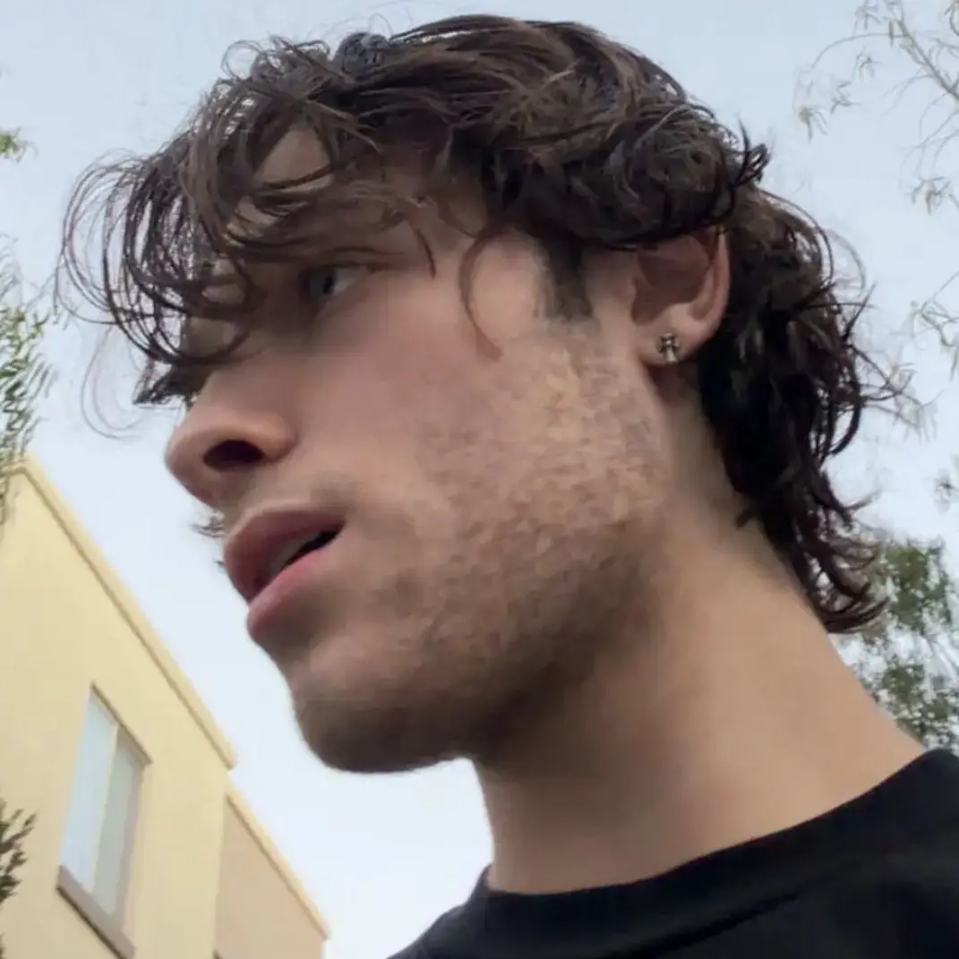 Eilish의 Chris Sturniolo💤