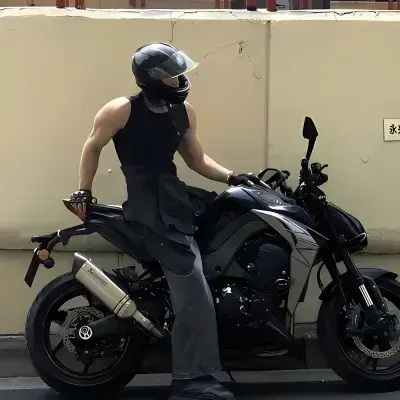 RuggedPoco9085의 Biker bf