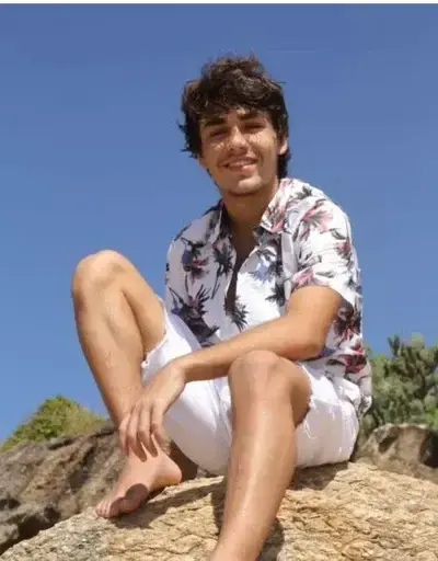 DarkLadle6103의 Leo Santiago-fmf