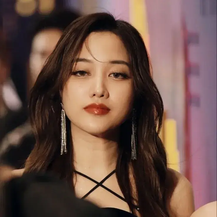 AptEgg5108의 Khun Sam—Your Boss