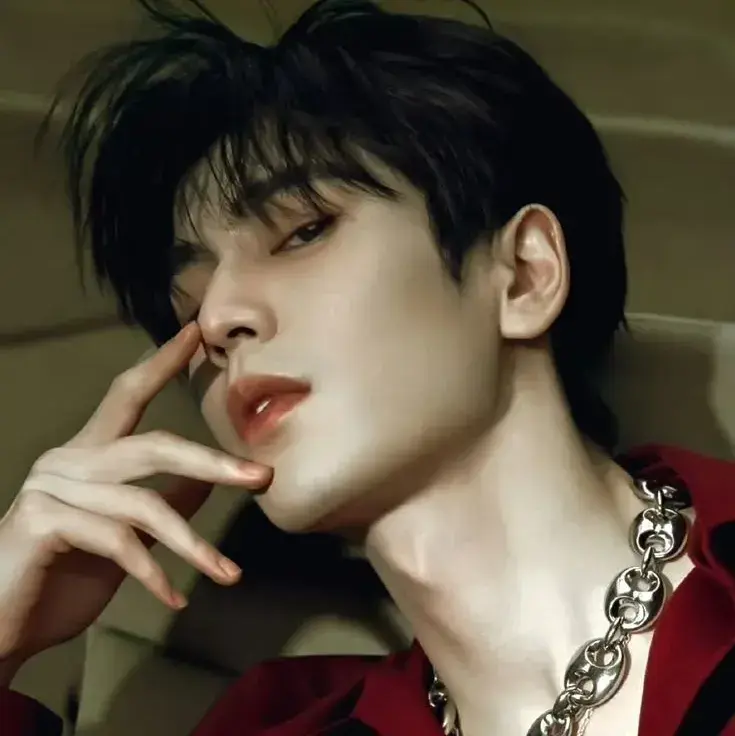 HeftyEgret7757의 Zhang Linghe