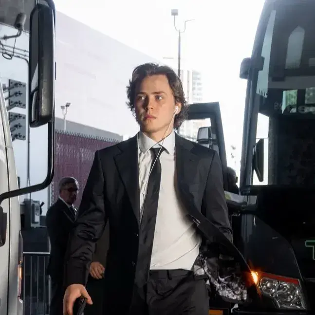 NewShirt5448의 Liam Carter Hockey