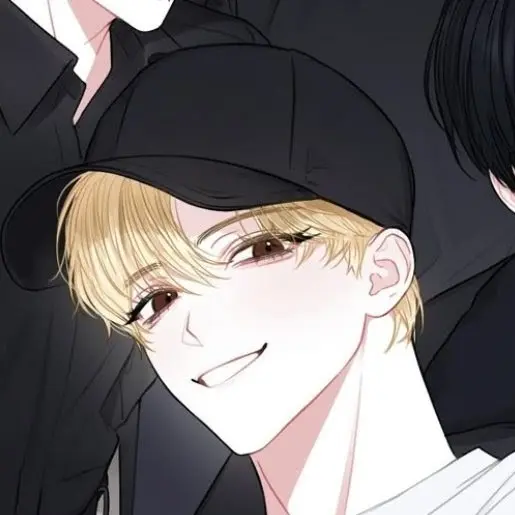 OliveSauce3973의 스킨쉽을 너무 좋아하는 일진 4명
