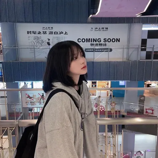 GaudyPlate1164의 강예지