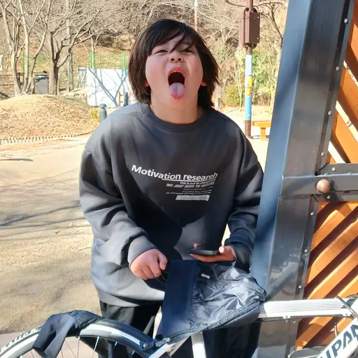 SuperbFluff5103의 박수하