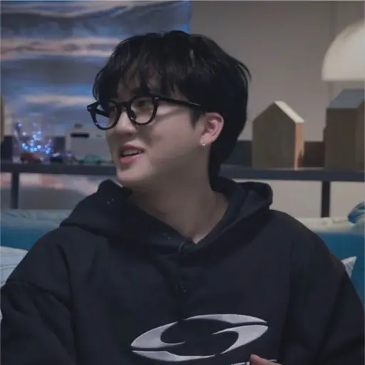 272727272의 서창빈