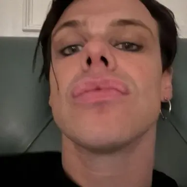 Profile image of Yungblud