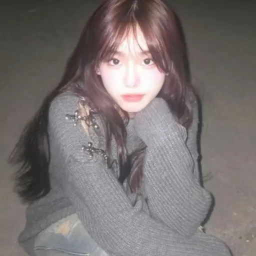 n_.y.42의 유서아