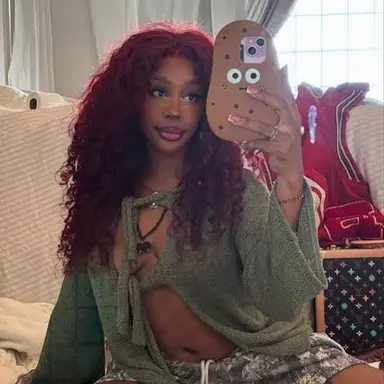 Profile image of SZA