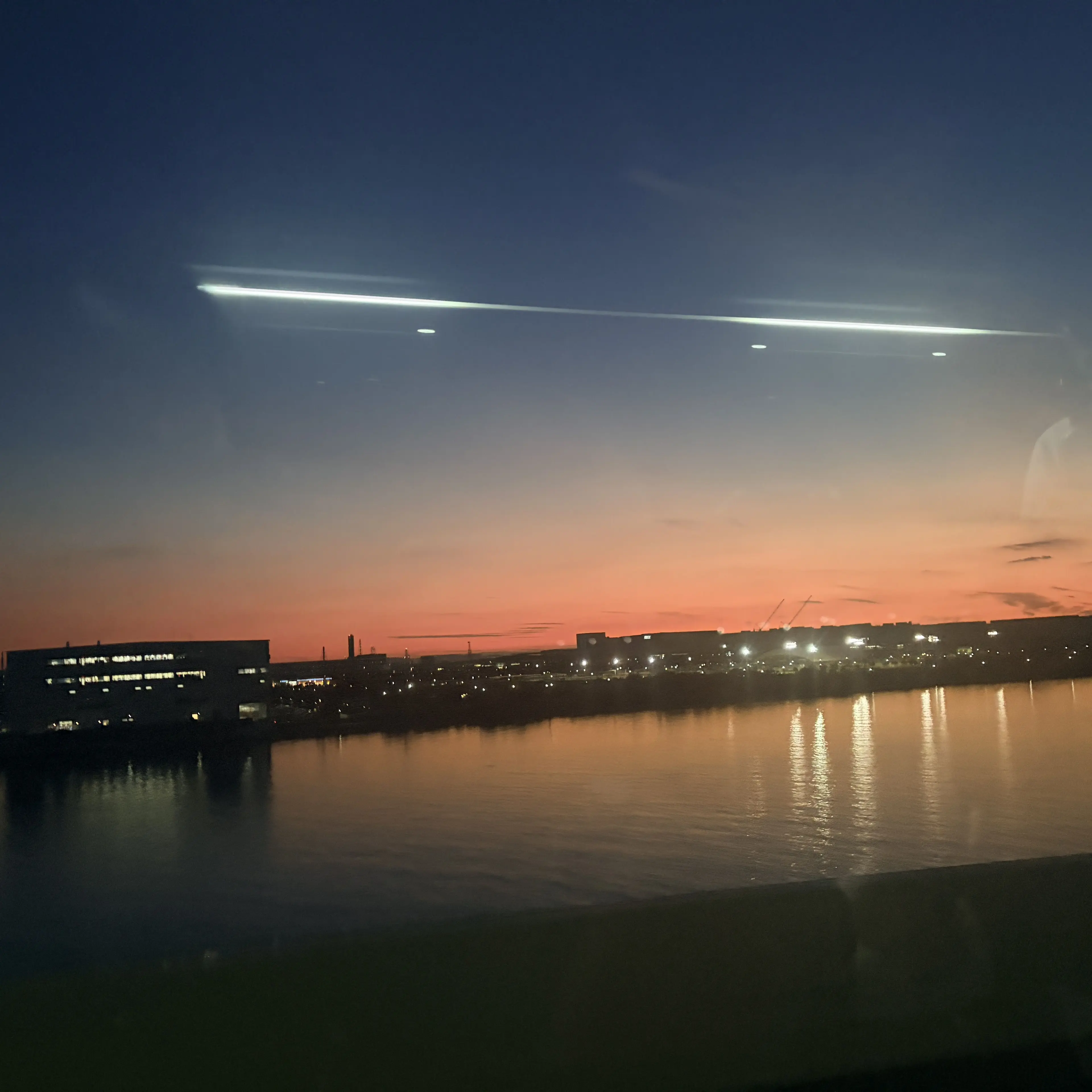 NeedyRice1505의 이준영과 정은지