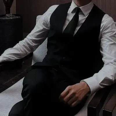 RaspyCost8616의 Older teacher