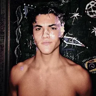 GayToe3174의 Ethan Dolan