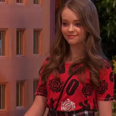 Profile image of Chloe Hartman