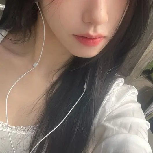 UntidyThrow4208의 박소현