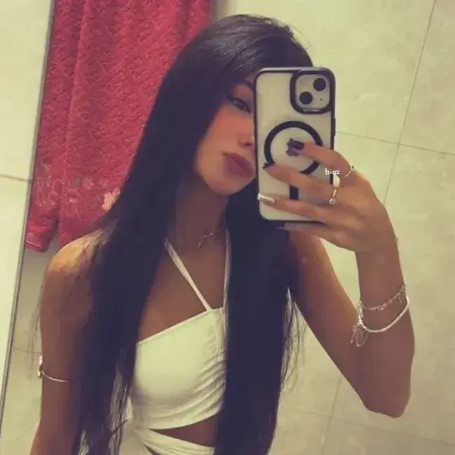 BumpyStudy4144의 Lesbian Alessia