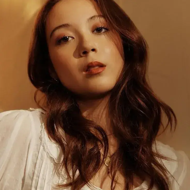 CurvedFlood2541의 laufey